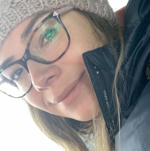 Meet your Posher, Paulette - Picture 1 of 1